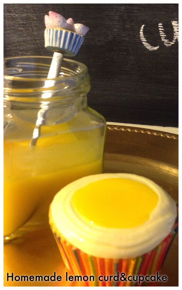 Lemon curd cupcake